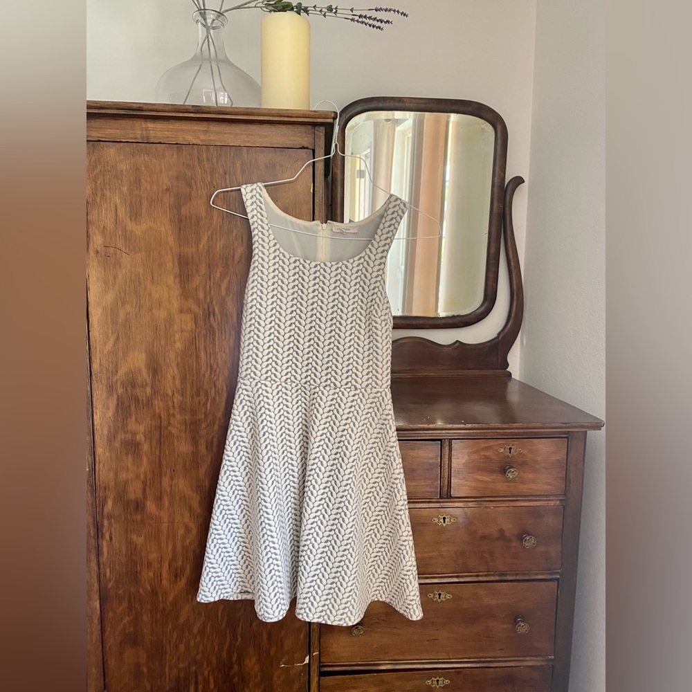 Classic dress